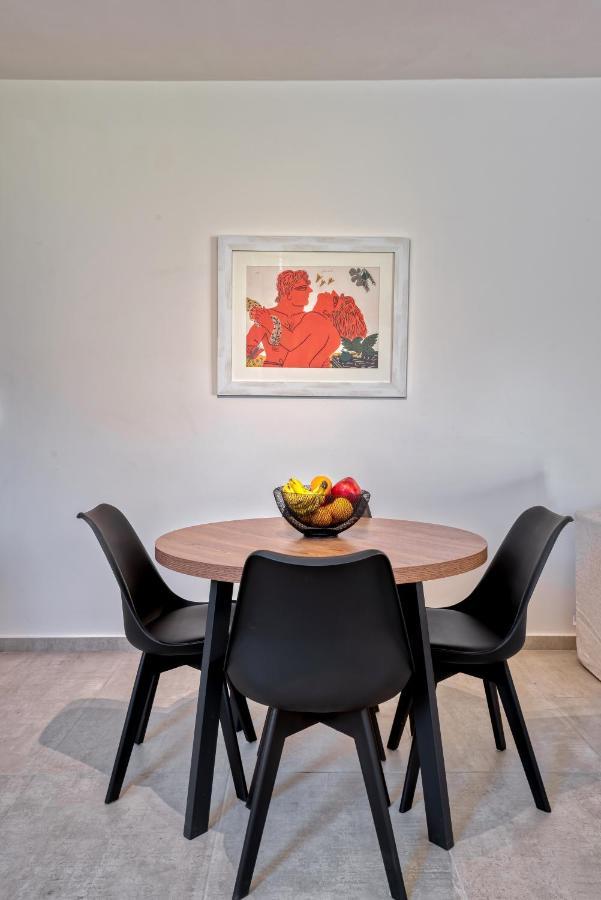 Saronis Suites Saronida Dış mekan fotoğraf