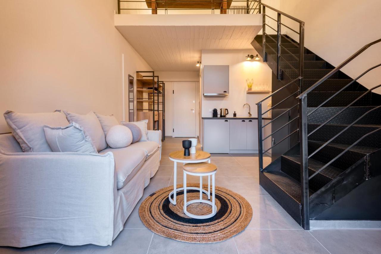 Saronis Suites Saronida Dış mekan fotoğraf
