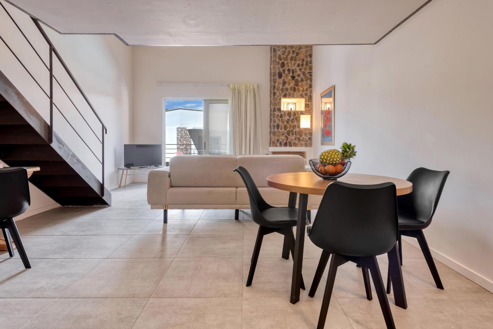 Saronis Suites Saronida Dış mekan fotoğraf
