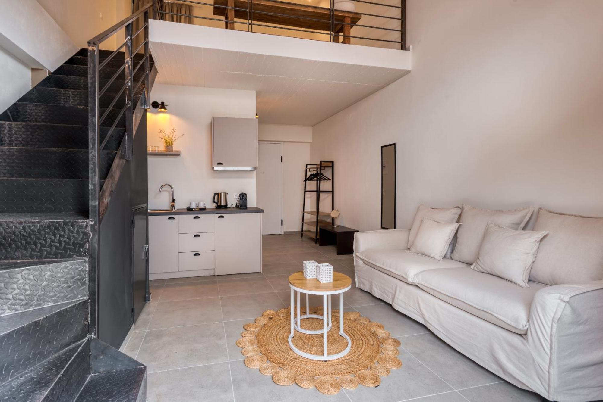 Saronis Suites Saronida Oda fotoğraf